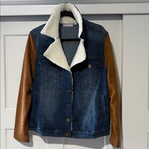 NWoT DG2 Stylish Denim Jacket